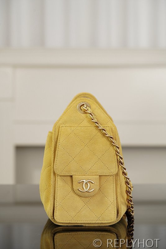 [하이엔드급] 샤넬 25백 미니 스웨이드 카프스킨 골드메탈 옐로우 [매장가 900만원대]