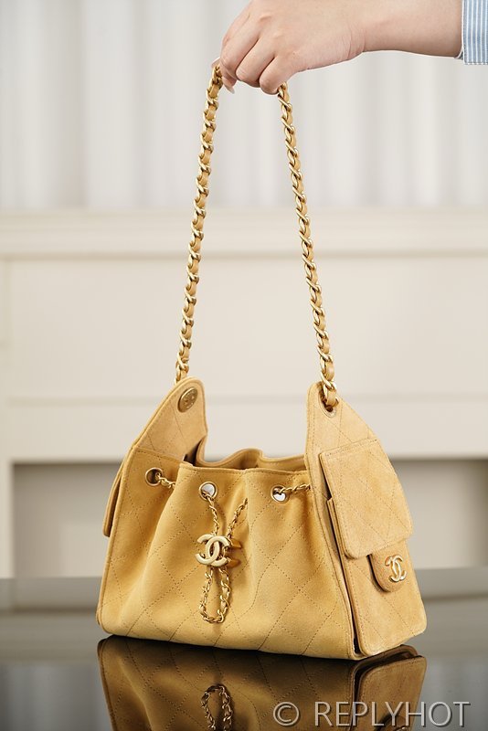 [하이엔드급] 샤넬 25백 미니 스웨이드 카프스킨 골드메탈 베이지 [매장가 900만원대]