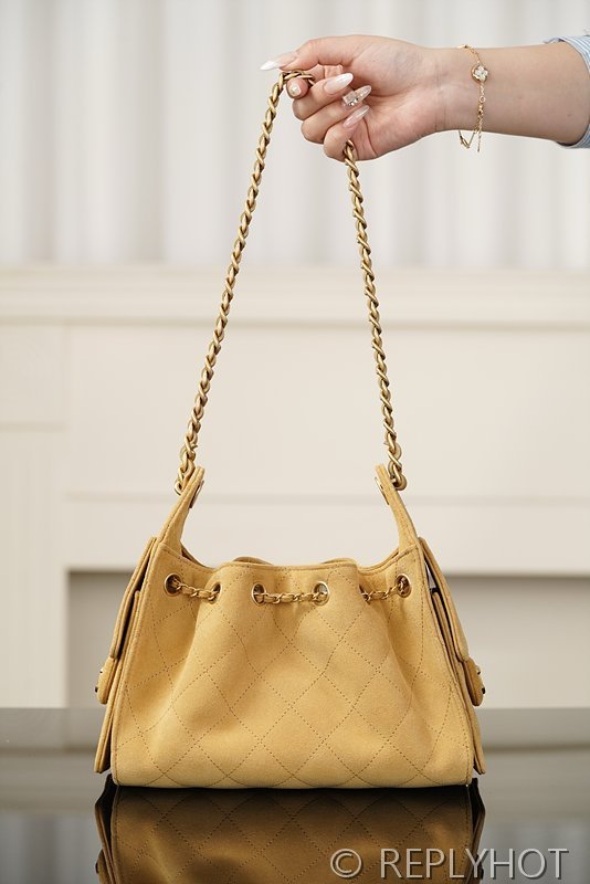 [하이엔드급] 샤넬 25백 미니 스웨이드 카프스킨 골드메탈 베이지 [매장가 900만원대]