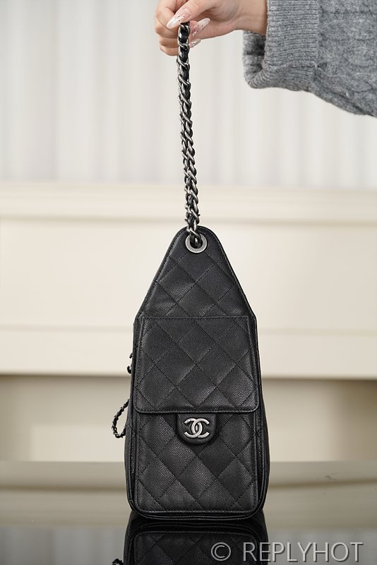 [하이엔드급] 샤넬 25백 스몰 그레인드 카프스킨 실버메탈 블랙 [매장가 1000만원대]