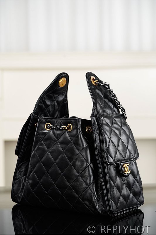 [하이엔드급] 샤넬 25백 스몰 그레인드 카프스킨 블랙 골드메탈 블랙 [매장가 1000만원대]