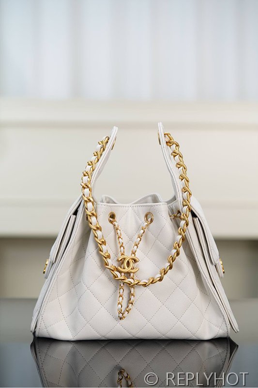 [하이엔드급] 샤넬 25백 스몰 그레인드 카프스킨 골드메탈 화이트 [매장가 1000만원대]