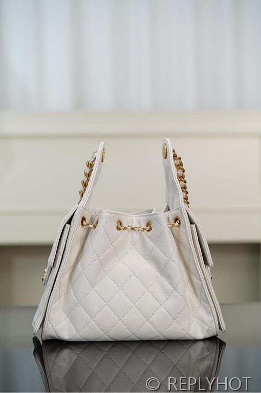 [하이엔드급] 샤넬 25백 스몰 그레인드 카프스킨 골드메탈 화이트 [매장가 1000만원대]