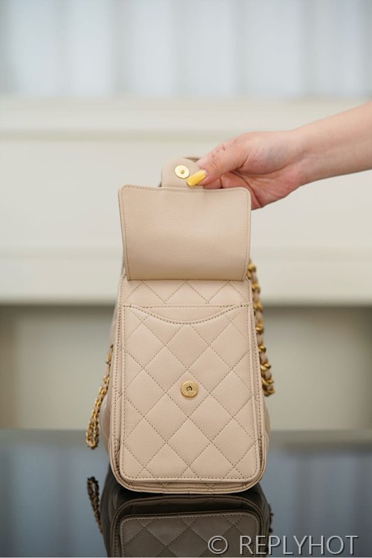 [하이엔드급] 샤넬 25백 스몰 그레인드 카프스킨 골드메탈 베이지 [매장가 1000만원대]