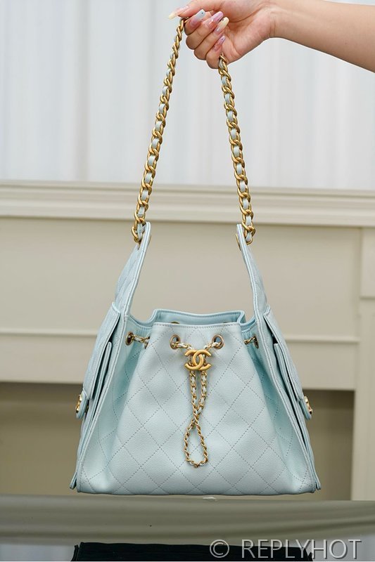 [하이엔드급] 샤넬 25백 스몰 그레인드 카프스킨 골드메탈 라이트 블루 [매장가 1000만원대]