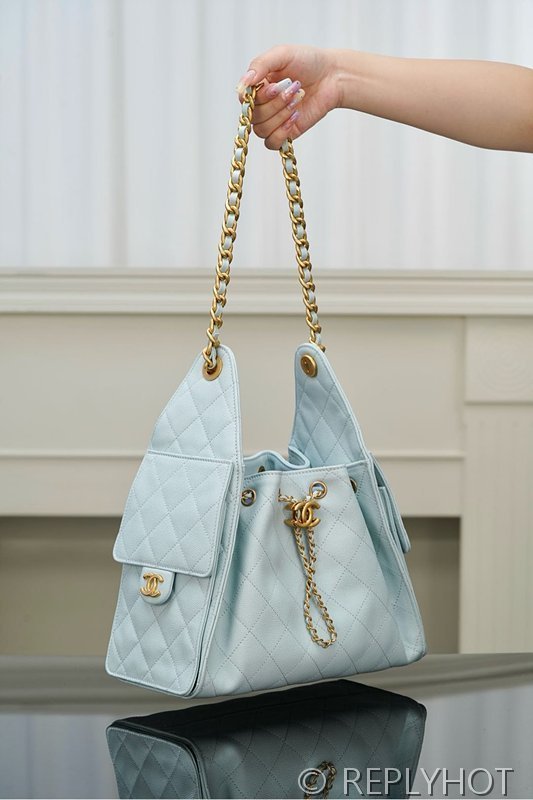 [하이엔드급] 샤넬 25백 스몰 그레인드 카프스킨 골드메탈 라이트 블루 [매장가 1000만원대]