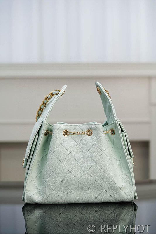 [하이엔드급] 샤넬 25백 스몰 그레인드 카프스킨 골드메탈 라이트 그린 [매장가 1000만원대]