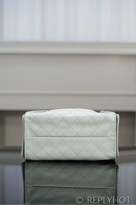 [하이엔드급] 샤넬 25백 스몰 그레인드 카프스킨 골드메탈 라이트 그린 [매장가 1000만원대]