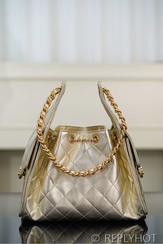 [하이엔드급] 샤넬 25백 스몰 메탈릭 그레인드 카프스킨 골드메탈 골드 [매장가 1000만원대]