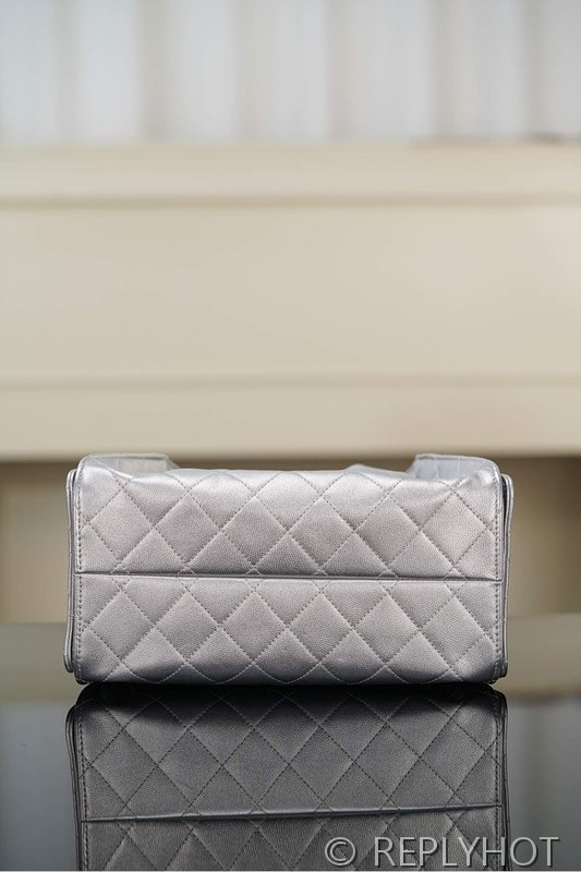 [하이엔드급] 샤넬 25백 스몰 메탈릭 그레인드 카프스킨 골드메탈 실버 [매장가 1000만원대]