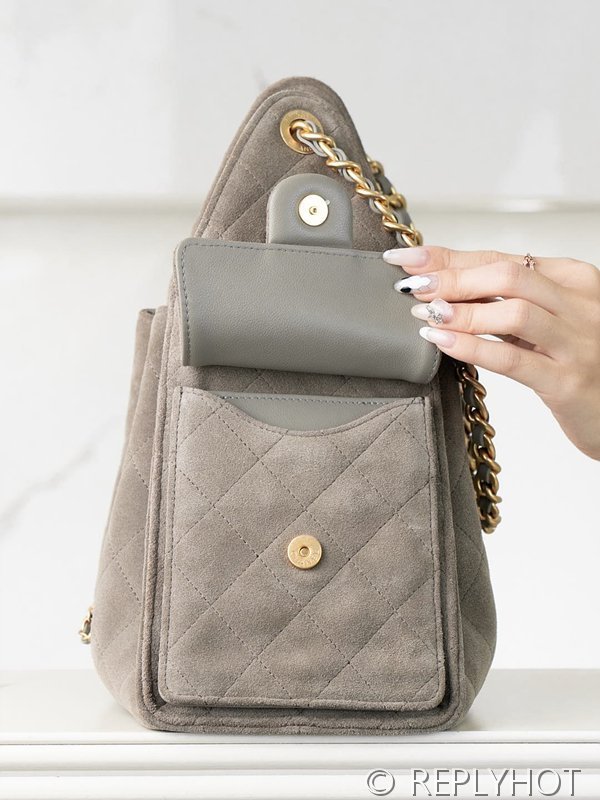 [하이엔드급] 샤넬 25백 스몰 스웨이드 카프스킨 골드메탈 그레이 [매장가 1000만원대]