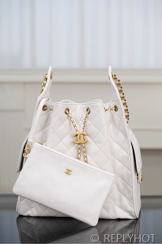 [하이엔드급] 샤넬 25백 미디엄 그레인드 카프스킨 골드메탈 화이트 [매장가 1200만원대]