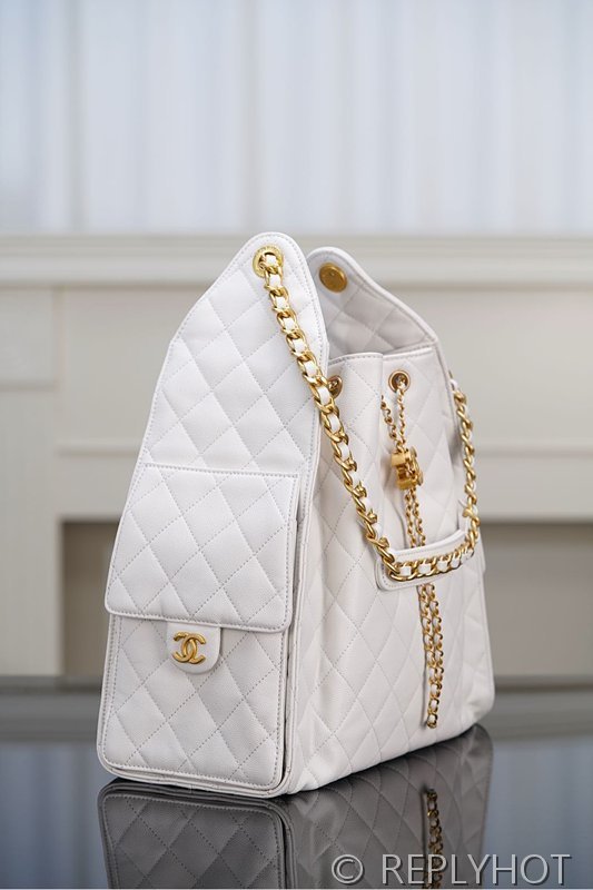 [하이엔드급] 샤넬 25백 미디엄 그레인드 카프스킨 골드메탈 화이트 [매장가 1200만원대]