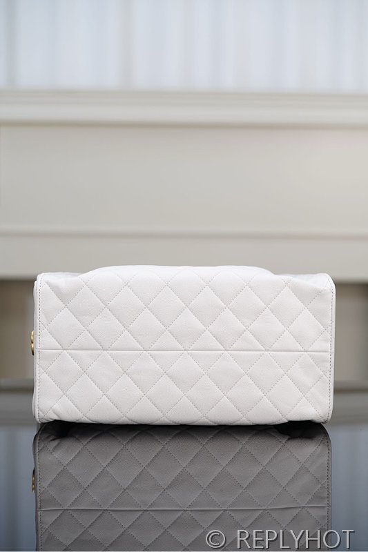 [하이엔드급] 샤넬 25백 미디엄 그레인드 카프스킨 골드메탈 화이트 [매장가 1200만원대]