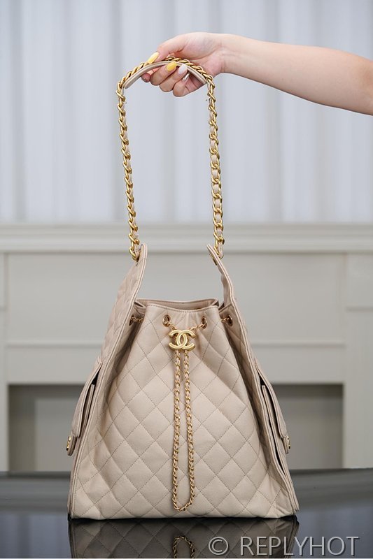 [하이엔드급] 샤넬 25백 미디엄 그레인드 카프스킨 골드메탈 베이지 [매장가 1200만원대]