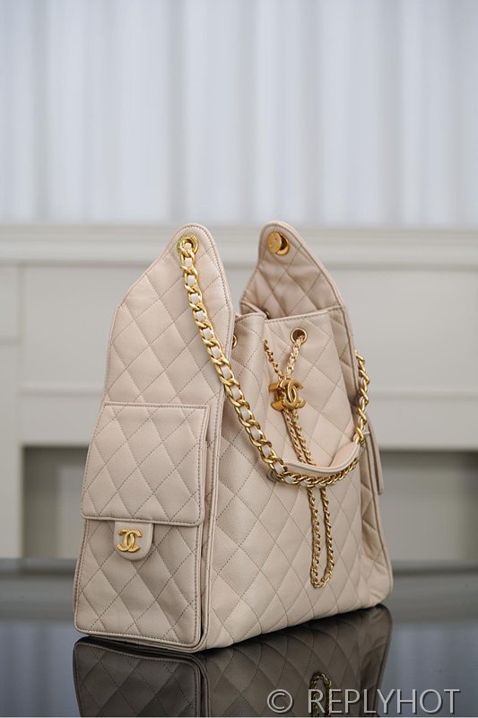 [하이엔드급] 샤넬 25백 미디엄 그레인드 카프스킨 골드메탈 베이지 [매장가 1200만원대]