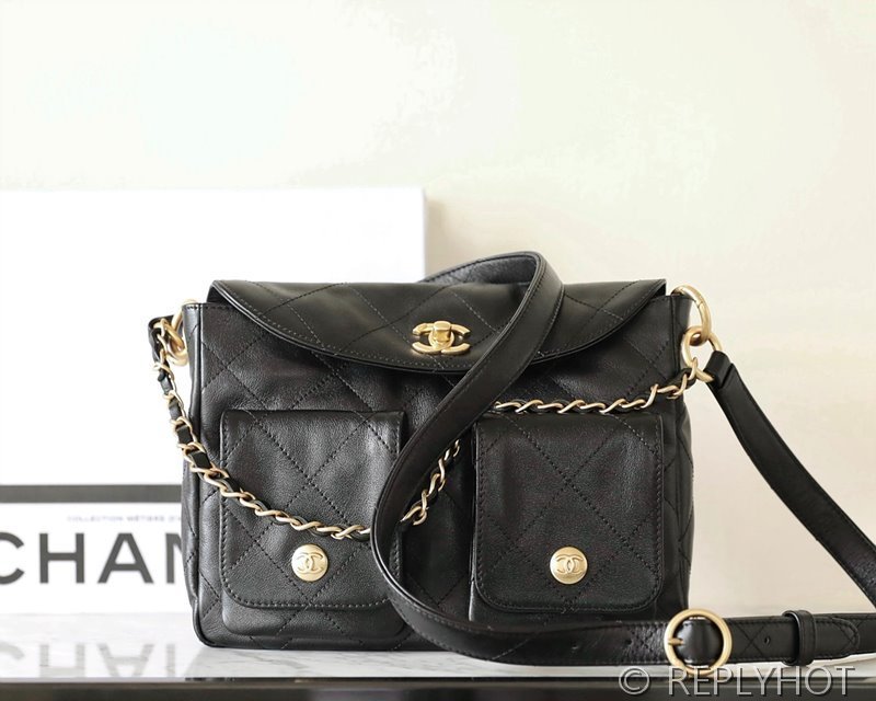 [하이엔드급] 샤넬 24 투포켓 호보 핸드백 카프스킨 골드메탈  [매장가 800만원대]