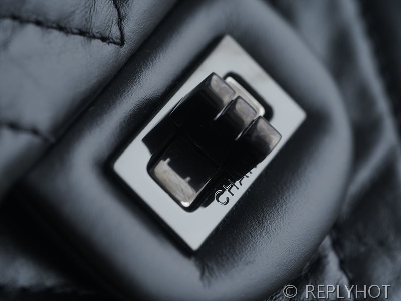 [하이엔드급] 샤넬 2.55백 라지 쉐브론 카프스킨 블랙 [매장가 1200만원대]