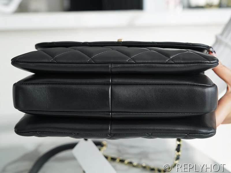 [하이엔드급] 샤넬 트랜드 CC 탑핸들 스몰 플랩백 램스킨 골드메탈 블랙 [매장가 1000만원대]