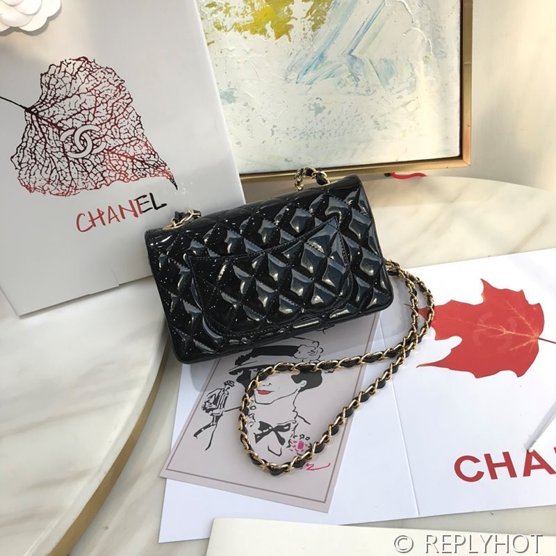 샤넬 클래식 뉴미니 플랩백 페이던트 골드메탈 블랙 [매장가 1000만원대]