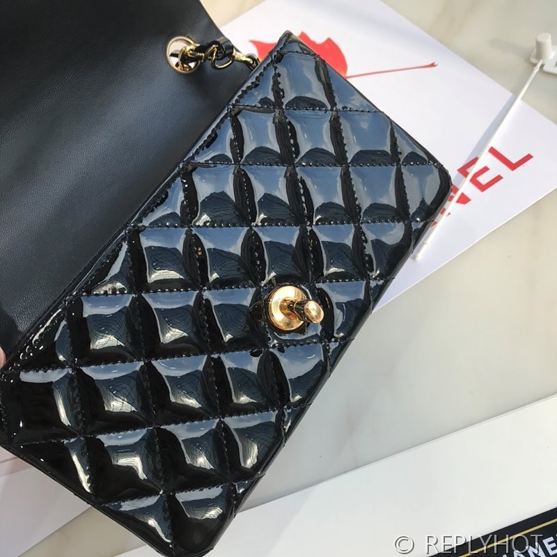 샤넬 클래식 뉴미니 플랩백 페이던트 골드메탈 블랙 [매장가 1000만원대]