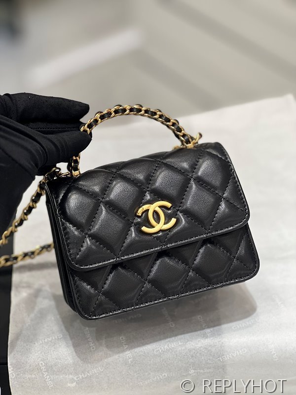 [하이엔드급] 샤넬 탑핸들 체인 달린 미니백 램스킨 골드메탈 블랙 [매장가 450만원대]