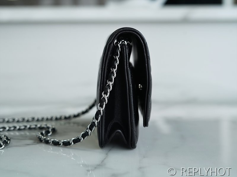 [하이엔드급] 샤넬 클래식 woc 체인 지갑 램스킨 실버메탈 블랙 [매장가 550만원대]