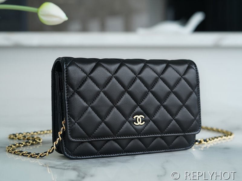 [하이엔드급] 샤넬 클래식 woc 체인 지갑 램스킨 골드메탈 블랙 [매장가 550만원대]