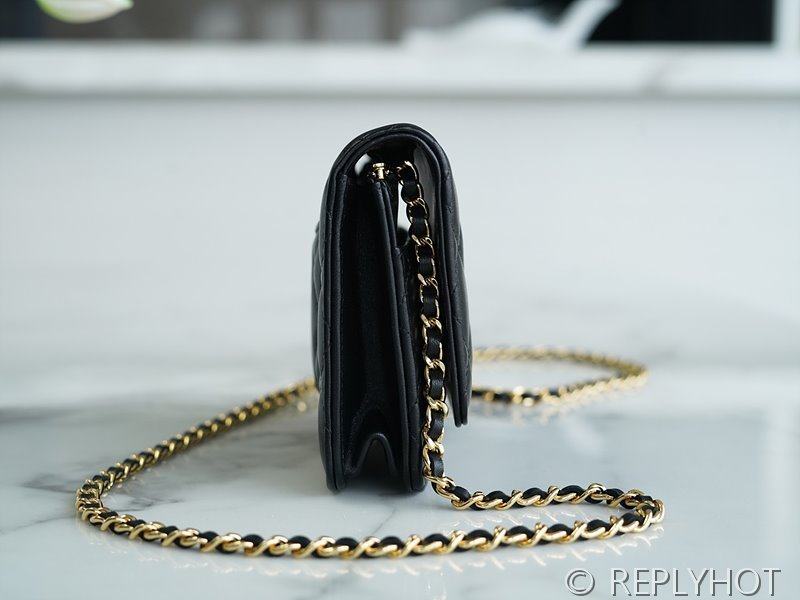 [하이엔드급] 샤넬 클래식 woc 체인 지갑 램스킨 골드메탈 블랙 [매장가 550만원대]