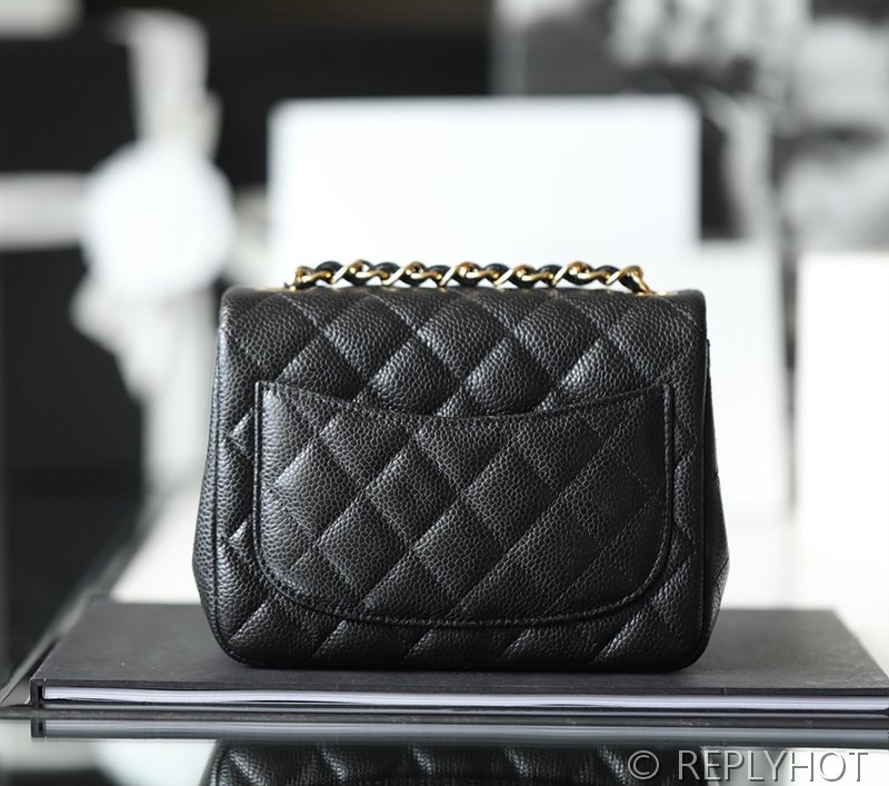 [하이엔드급] 샤넬 클래식 쁘띠삭 미니 플랩백 카프스킨 골드메탈 블랙 [매장가 900만원대]