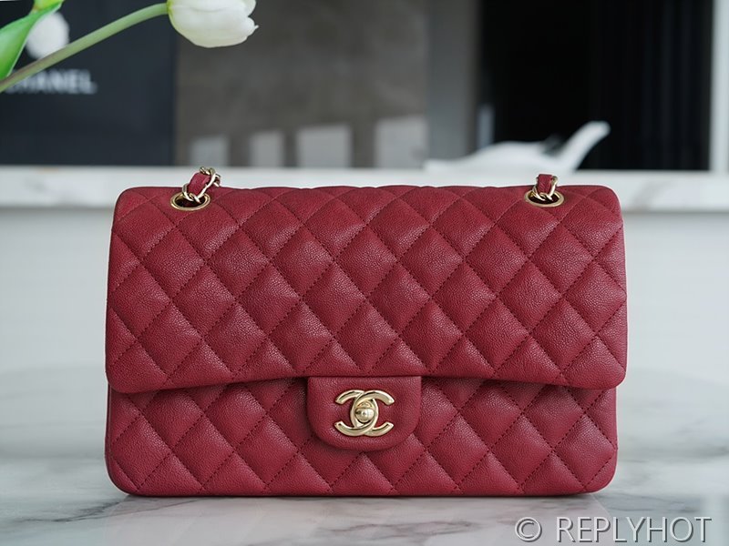 [하이엔드급] 샤넬 클래식 미디엄 카프스킨 골드메탈 버건디 [매장가 1450만원대]