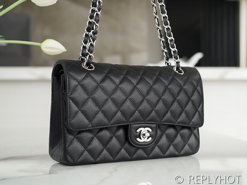 [하이엔드급] 샤넬 클래식 미디엄 카프스킨 실버메탈 블랙 [매장가 1450만원대]