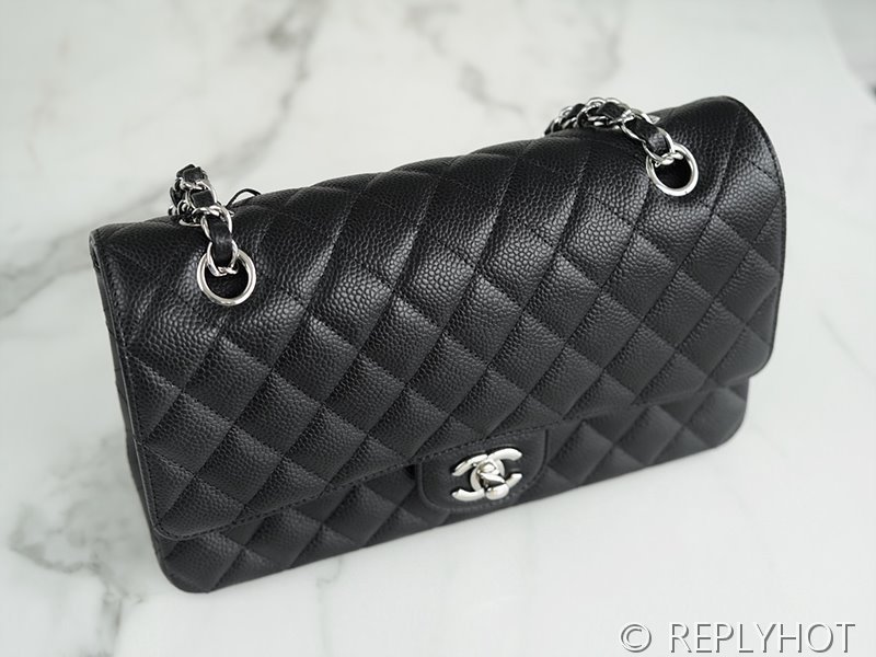 [하이엔드급] 샤넬 클래식 미디엄 카프스킨 실버메탈 블랙 [매장가 1450만원대]