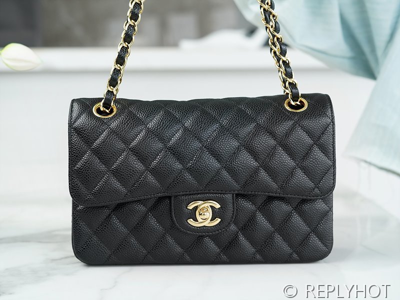 [하이엔드급] 샤넬 클래식 스몰 카프스킨 골드메탈 블랙 [매장가 1475만원대]