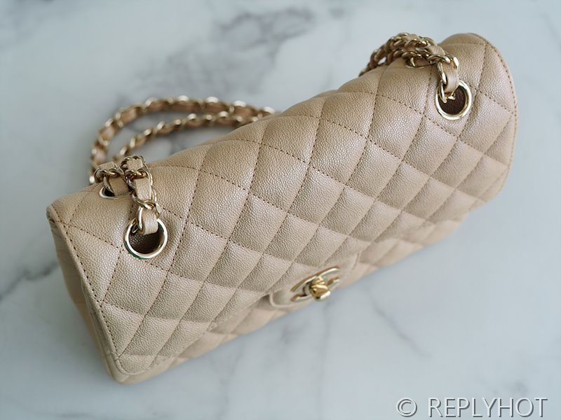 [하이엔드급] 샤넬 클래식 스몰 카프스킨 골드메탈 베이지 [매장가 1475만원대]