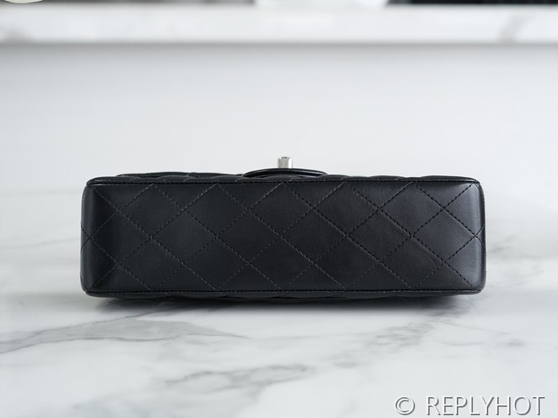 [하이엔드급] 샤넬 클래식 스몰 램스킨 실버메탈 블랙 [매장가 1475만원대]