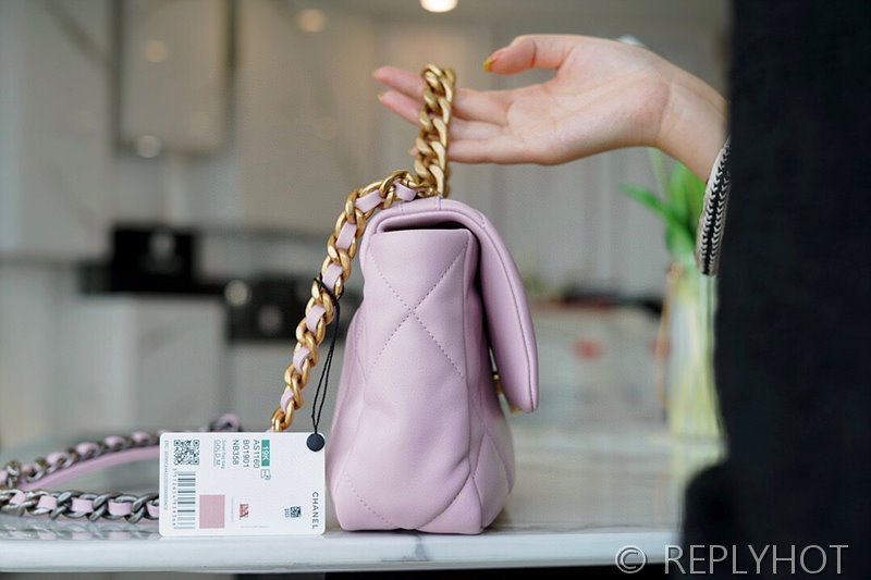 [하이엔드급] 샤넬 19 핸드백 램스킨 실버&골드메탈 핑크 [매장가 1000만원대]