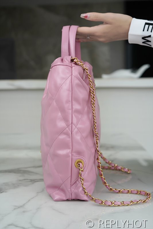 [하이엔드급] 샤넬 22 백팩 카프스킨 골드메탈 라일락 핑크 [매장가 800만원대]