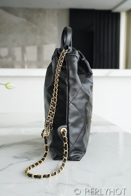[하이엔드급] 샤넬 22 백팩 카프스킨 골드메탈 블랙 [매장가 800만원대]
