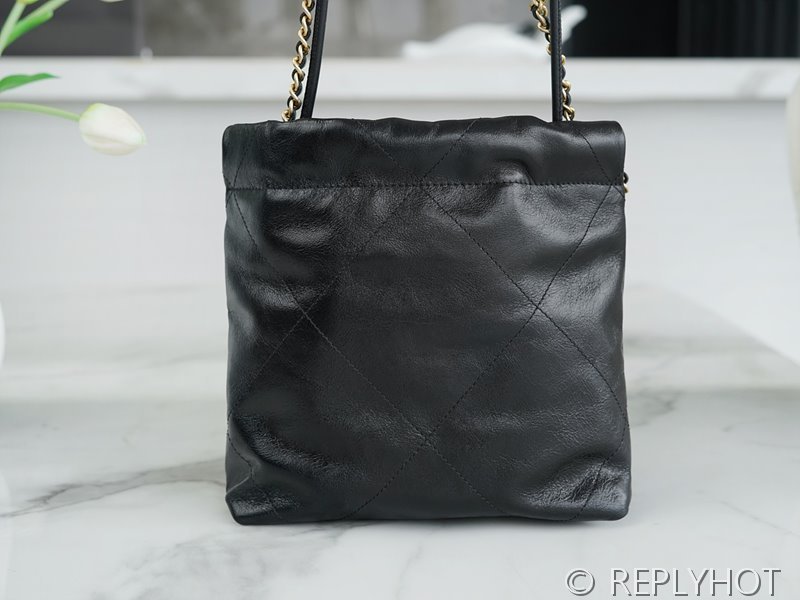 [하이엔드급] 샤넬 22 진주 미니 핸드백 카프스킨 크리스탈 펄 블랙 [매장가 900만원대]