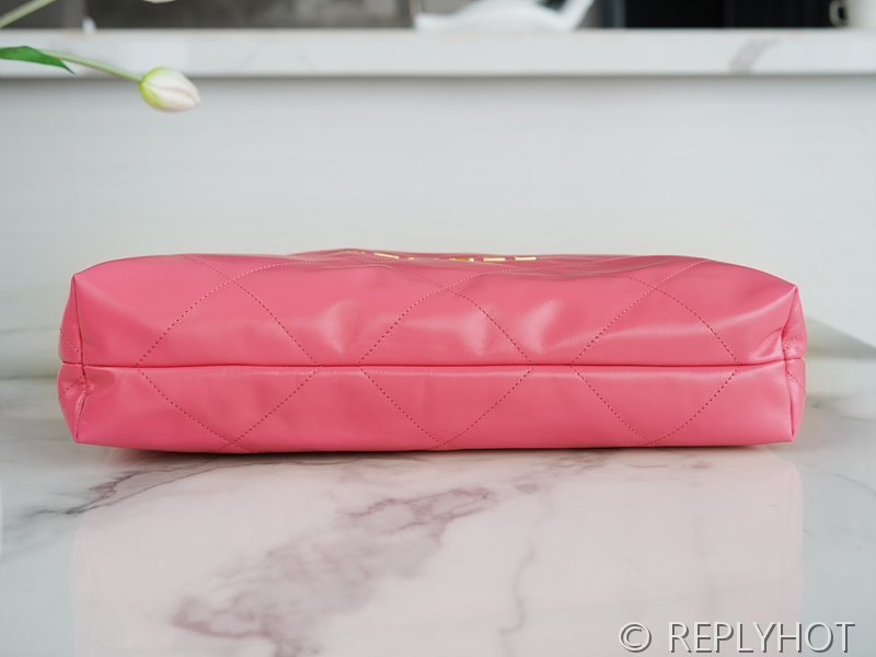 [하이엔드급] 샤넬 22 미디엄 핸드백 카프스킨 골드메탈 핑크 [매장가 1000만원대]