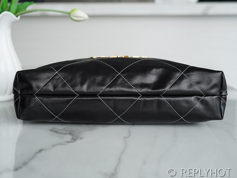 [하이엔드급] 샤넬 22 미디엄 핸드백 카프스킨 골드메탈 화이트 스티치 블랙 [매장가 1000만원대]