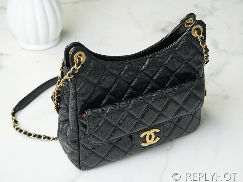 [하이엔드급] 샤넬 23 포켓 체인 미듐 호보백 카프스킨 골드메탈 블랙 [매장가 1500만원대]