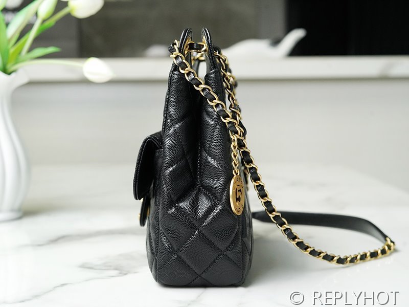 [하이엔드급] 샤넬 23 포켓 체인 미듐 호보백 카프스킨 골드메탈 블랙 [매장가 1500만원대]