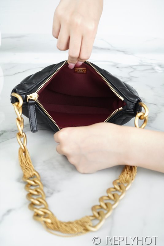 [하이엔드급] 샤넬 23 램스킨 골드메탈 블랙 호보백 [매장가 816만원대]