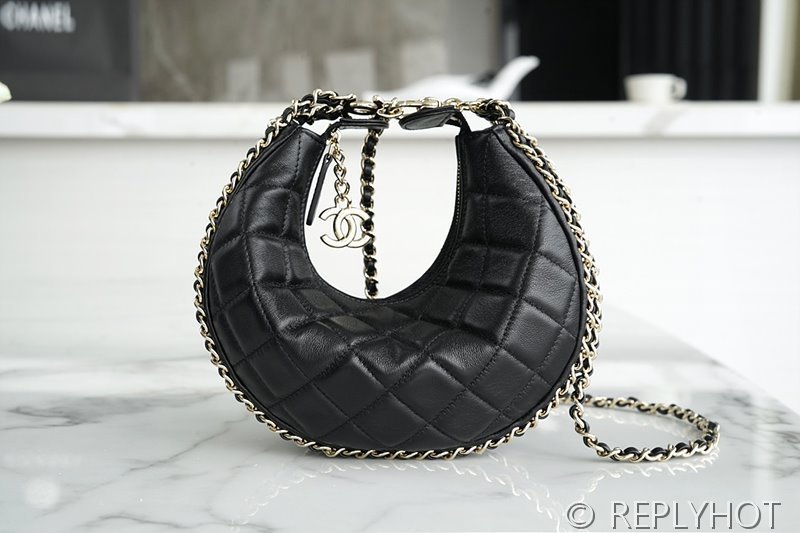 [하이엔드급] 샤넬 23 스몰 호보백 램스킨 골드메탈 블랙 [매장가 667만원대]