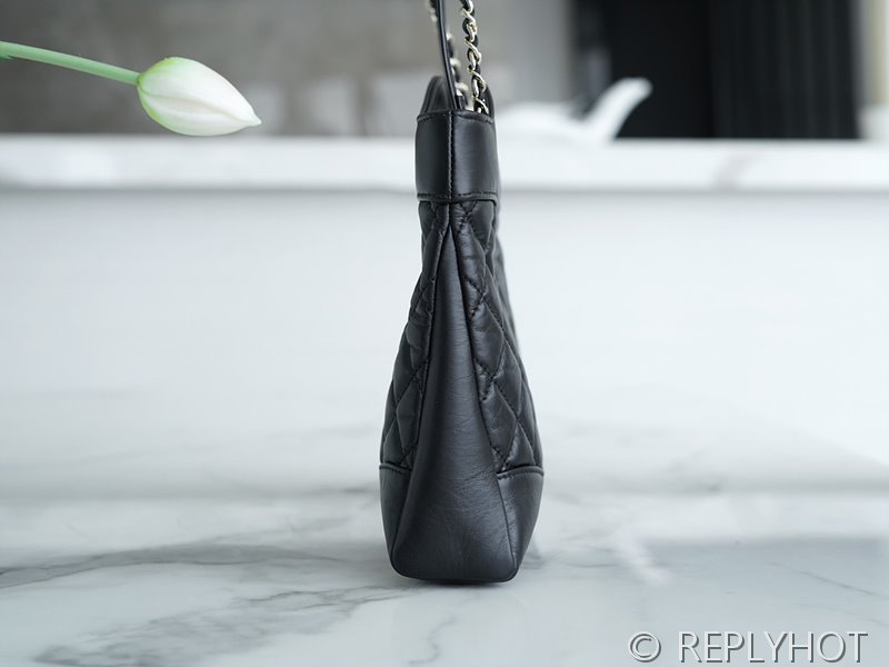 [하이엔드급] 샤넬 31 쇼핑백 카프스킨 골드메탈 블랙 [매장가 950만원대]