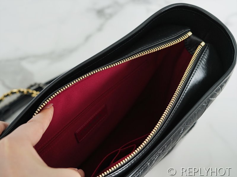 [하이엔드급] 샤넬 라지 호보백 카프스킨 골드메탈 블랙 [매장가 1100만원대]