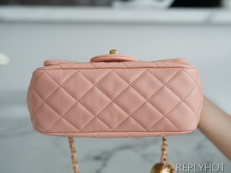 [하이엔드급] 샤넬 골드볼 쁘띠삭 체인 크로스백 램스킨 골드메탈 핑크 [매장가 850만원대]