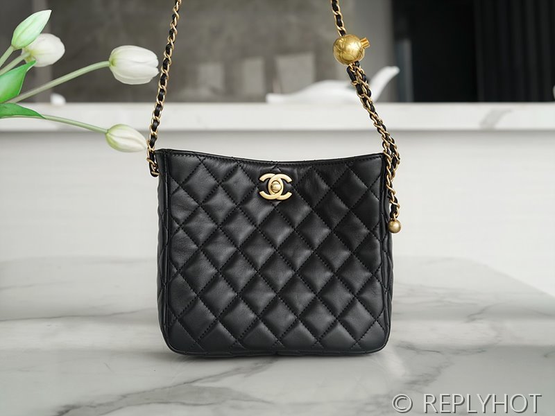 [하이엔드급] 샤넬 골드볼 체인조절 호보백 램스킨 골드메탈 블랙 [매장가 700만원대]